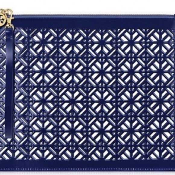 BNWOT TORY BURCH Pouch Clutch Limited Edition LACE CUT Bag Purse Travel NEW Blue - Picture 9 of 9
